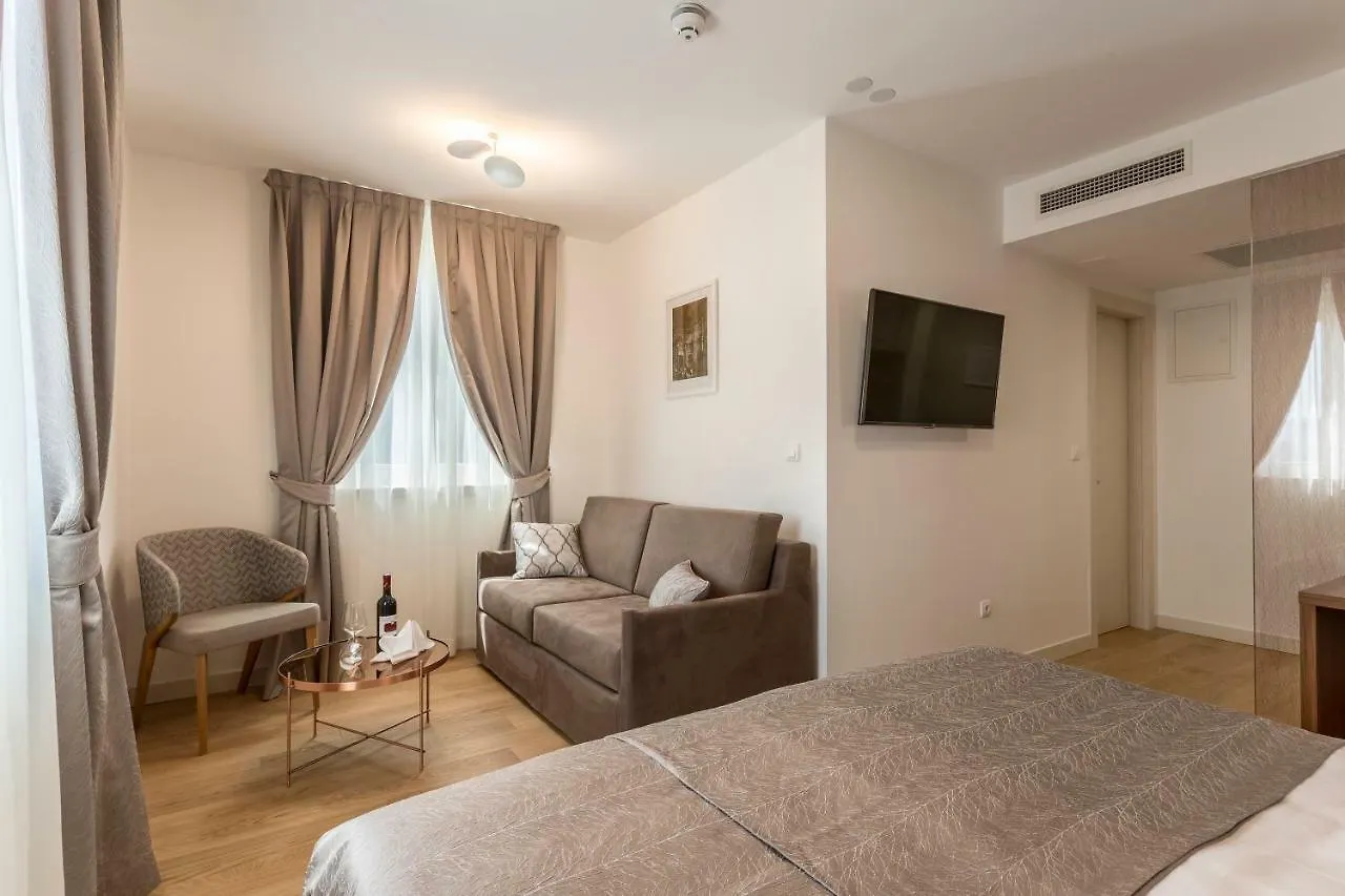 Residence Stine Split 4*,  Croatia