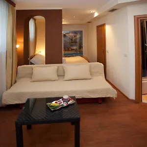 4* Guest house Authentic Luxury