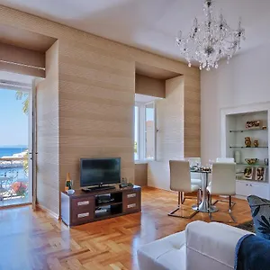 4* Guest house Riva Apartments