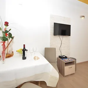 4* Affittacamere Mia