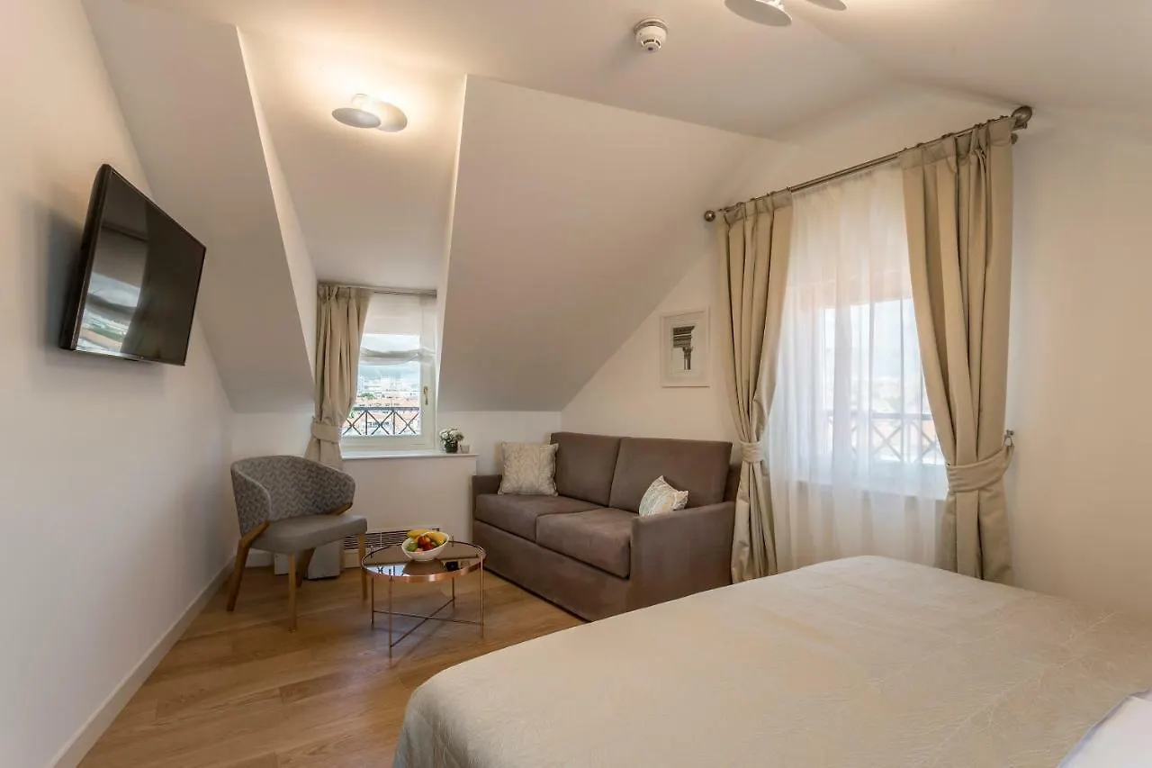 Residence Stine Split 4*,  Croatia