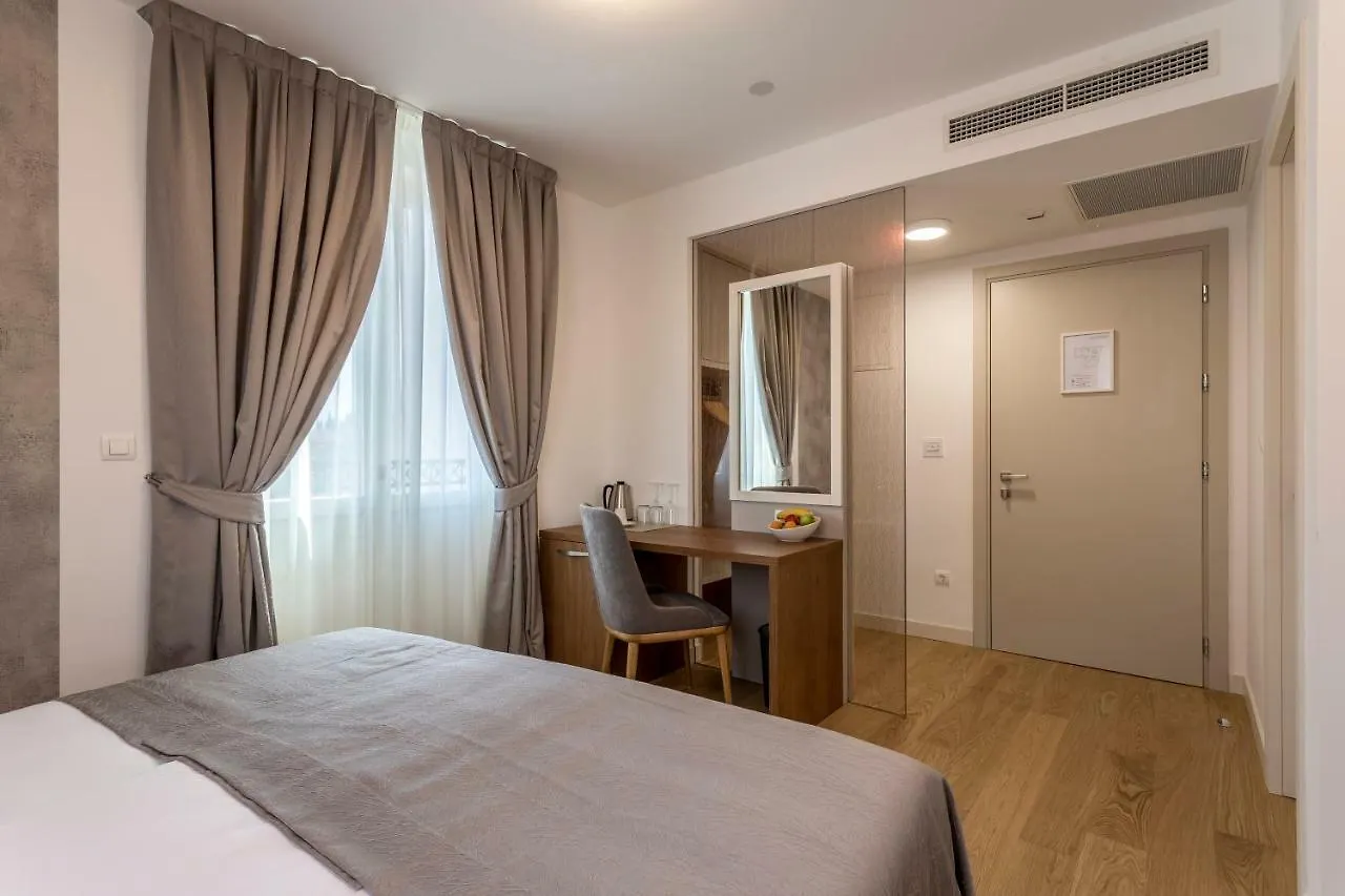 Residence Stine Split Bed & Breakfast