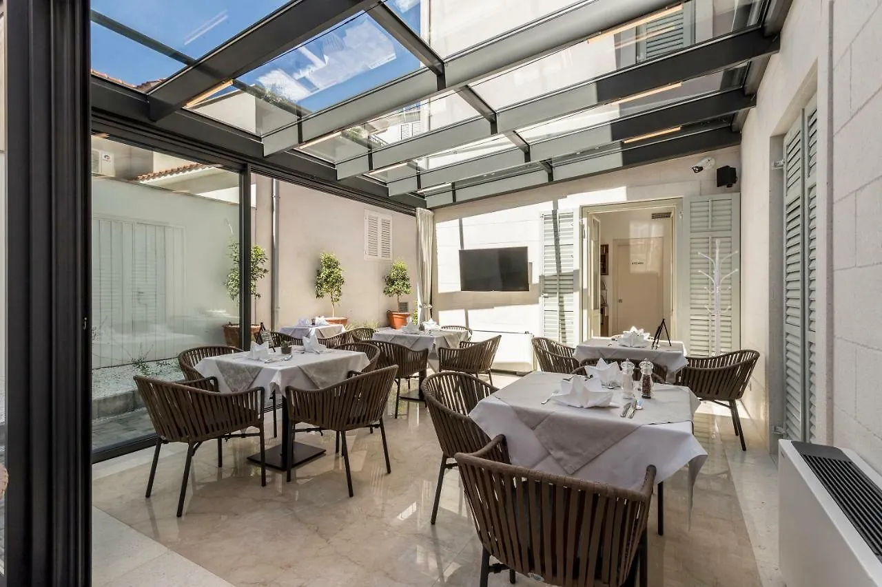 Residence Stine Split 4*,  Croatia