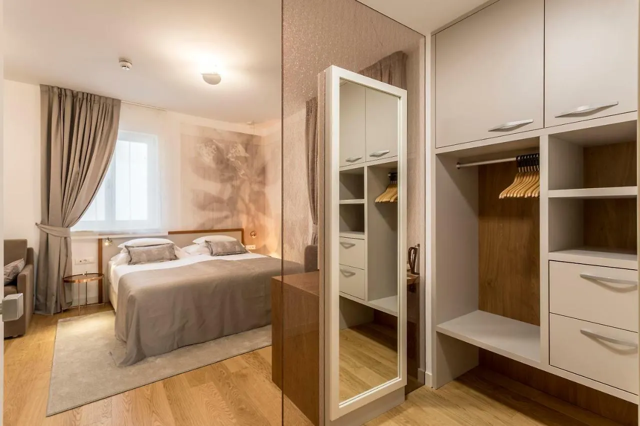 Residence Stine Split